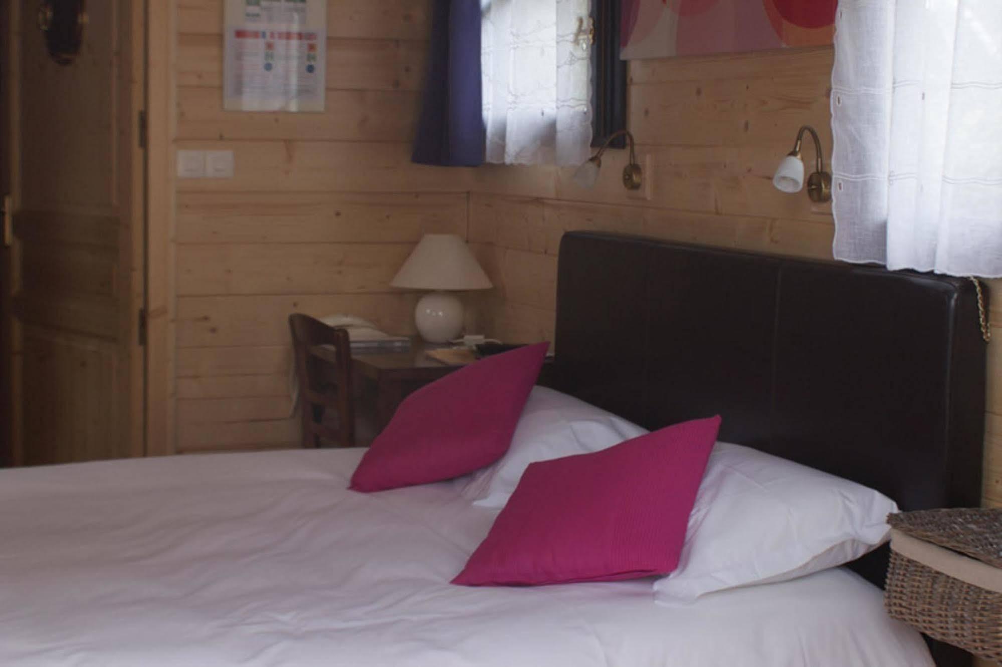 Auberge La Tomette, The Originals Relais Vitrac  Bagian luar foto