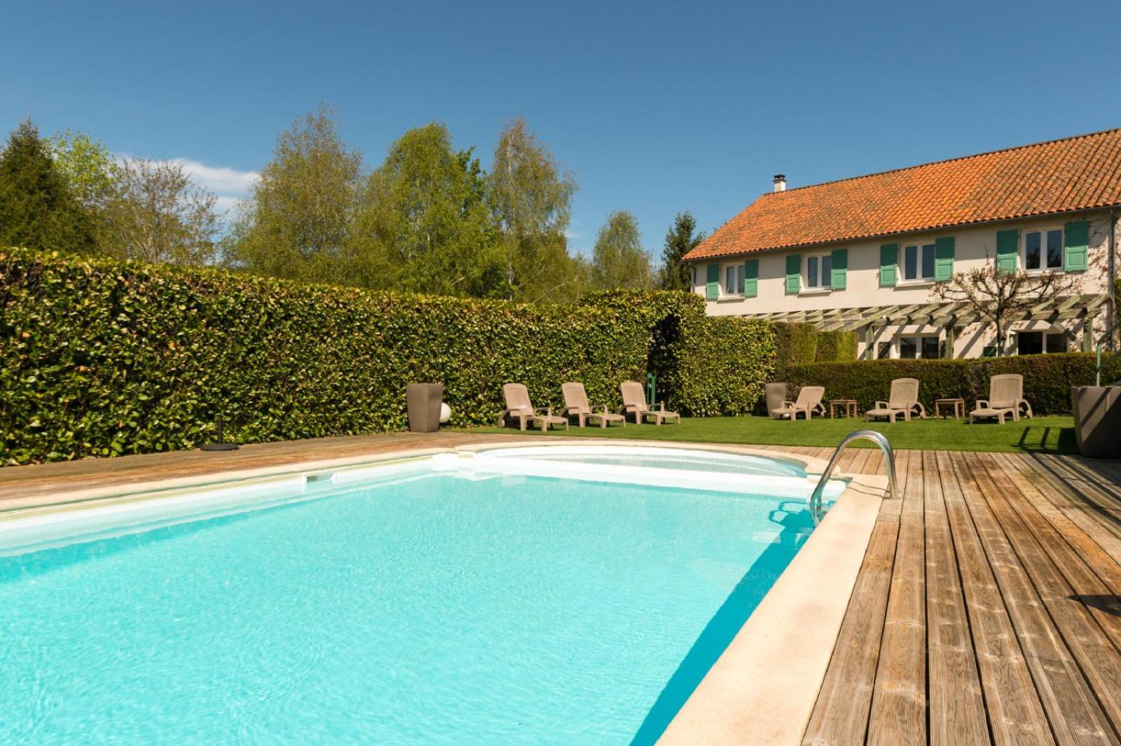 Auberge La Tomette, The Originals Relais Vitrac  Bagian luar foto
