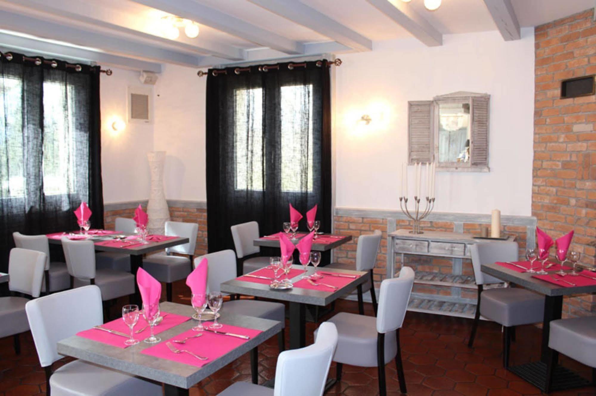 Auberge La Tomette, The Originals Relais Vitrac  Bagian luar foto