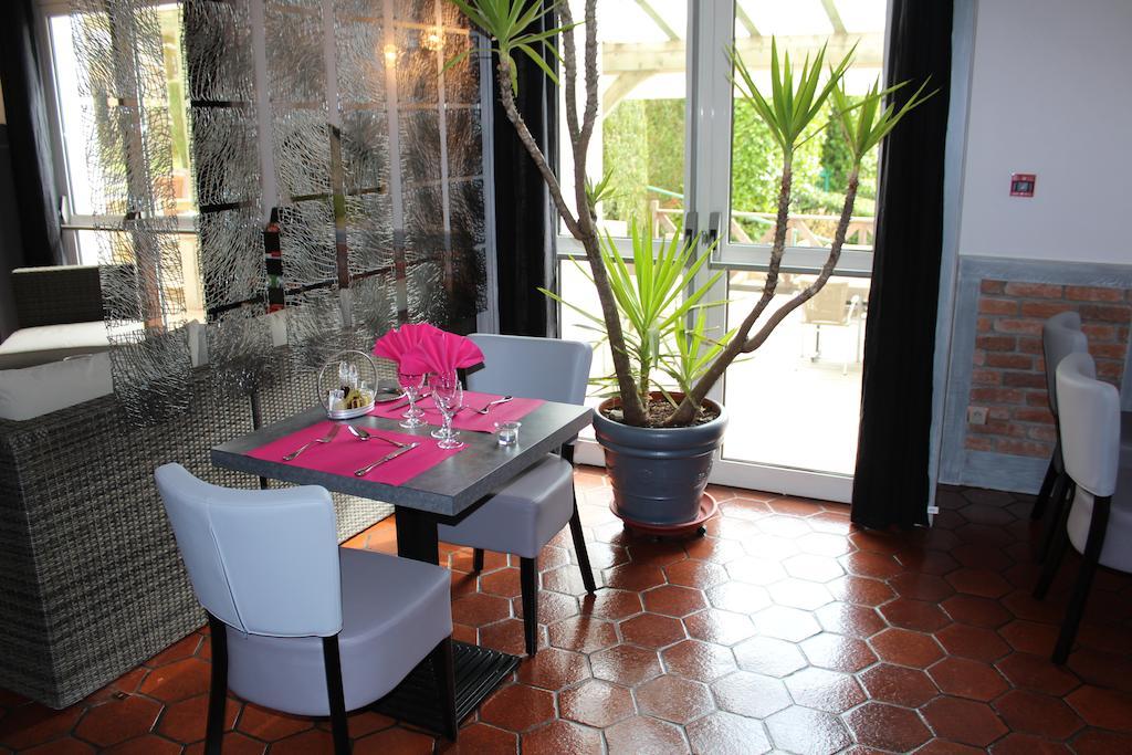 Auberge La Tomette, The Originals Relais Vitrac  Bagian luar foto